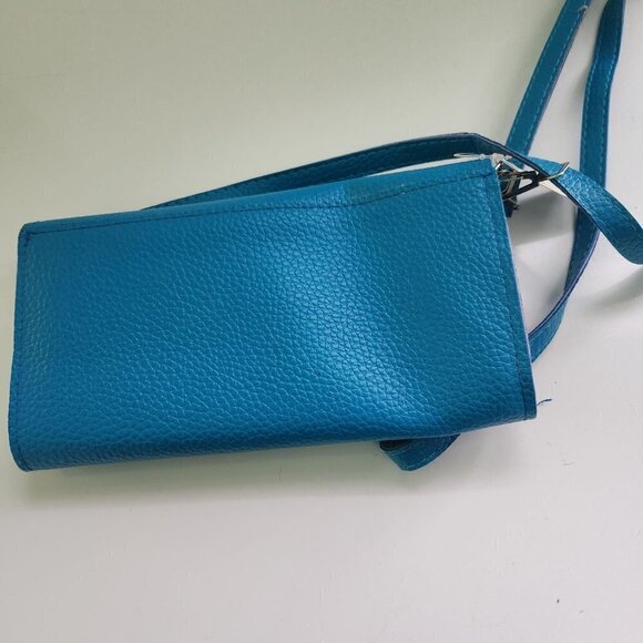 Turquoise NWT Floral 3D Crossbody Clutch Convertible Wallet - Picture 4 of 5